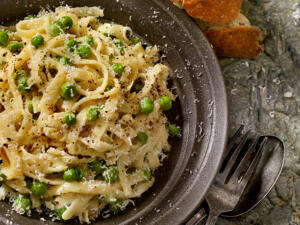 FBR Easy Vegan Alfredo Sauce with Peas and Parm
