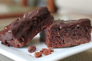 Brownie with chocolate frosting